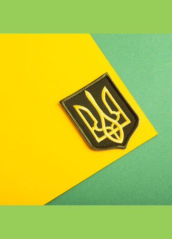 Набор шевронов 2 шт. с липучкой Герб Трезубец Украины 6х8 см желтый на хаки, вышитый патч IDEIA (275870940)