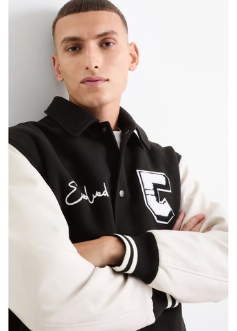 Чорно-біла демісезонна куртка C&A