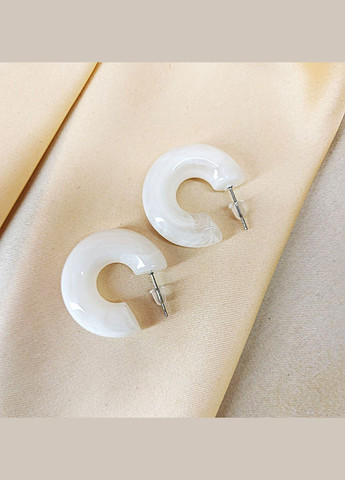 Сережки акрилові Білий мармуровий No Brand (335381313)