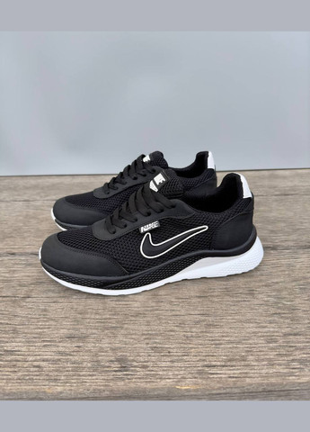 Чорні всесезон легкі кросівки No Brand