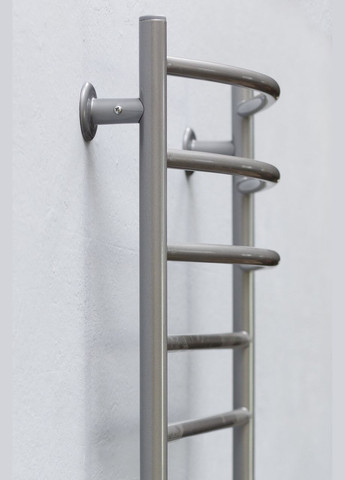 Сушарка для рушників Євротрапік срібло металік правобічна з кнопковим перемикачем Теплий світ (317937517)