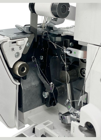 Оверлок SmartLock 350, 91Вт, 13 оп., (4, 3, 2-х ниткові шви), білий Minerva (320826928)