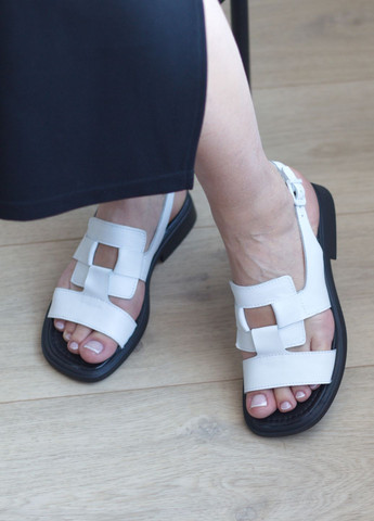 Черно-белые босоножки женские из натуральной кожи Zlett с ремешком