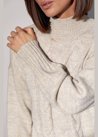 Бежевий зимовий жіночий в'язаний светр з косами 92420 Lurex