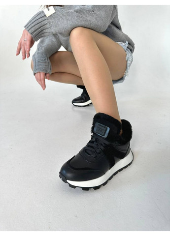 Чорні літні жіночі шкіряні кросівки (2803-2з) VZUTIK