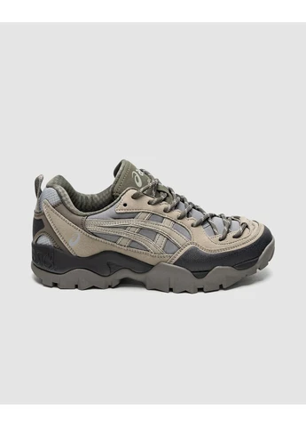Сірі кросівки чоловічі asics демісезон No Brand Gel-Pickax Clay Grey/Mink