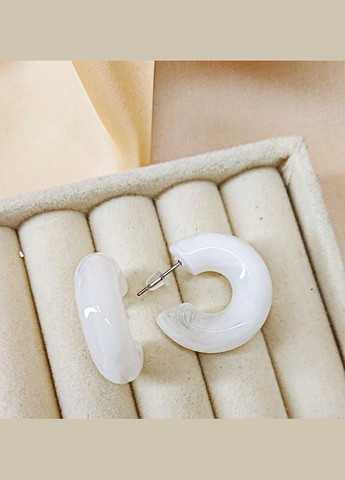 Сережки акрилові Білий мармуровий No Brand (335381313)