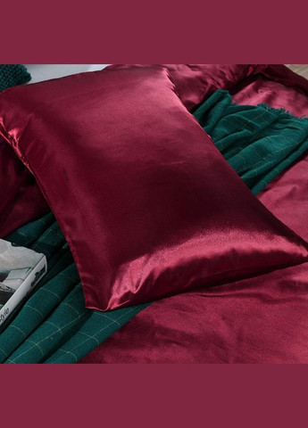 Постільна атласна білизна Полуторний 150 x 210 см Бордовий з простирадлом на гумці (В141402-1) No Brand (306633930)