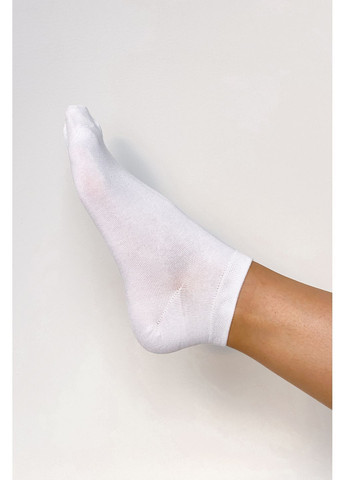 Білі шкарпетки короткі бамбук 36-41 CHICLY однотонні (362203449)