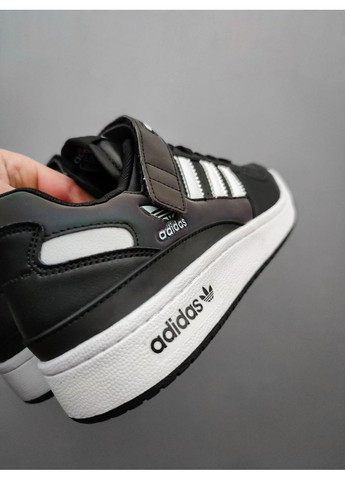 Черные демисезонные кроссовки мужские adidas forum low black white v2 адидас форум No Brand