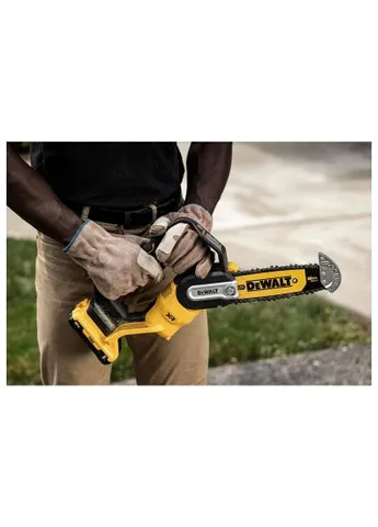 Цепная пила мини, 18 В XR Li-lon 5Ah, бесщёточная, шина 20 см (DCMPS520P1) DeWALT міні, 18 XR Li-ion 5Ah, безщіткова, шина 20 см (401741396)