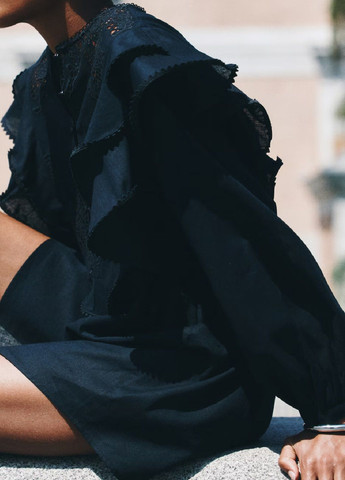 Черное праздничный платье H&M однотонное