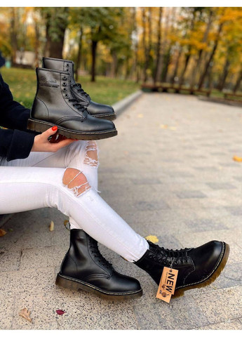 Зимние ботинки женские dr. martens 1460 black 11822006 доктор мартинс берцы No Brand без декора из искусственной кожи