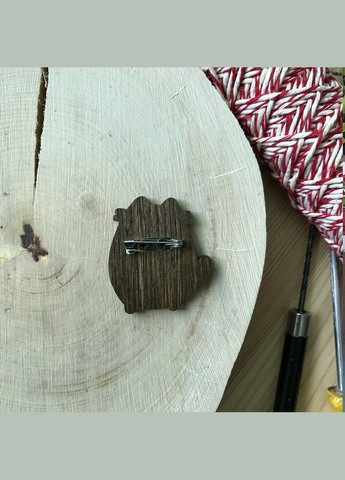 Кот Пушин в очках значок с деревьями. Cozy-Up (291162221)