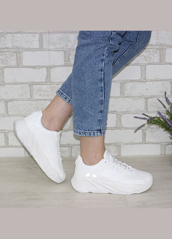 Білі осінні жіночі кросівки Fashion