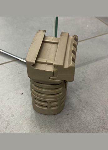 Рукоятка передня коротка TACTICAL (DLG-117-beige),, з відсіком, з планкою Пікатінні DLG Tactical (362602007)