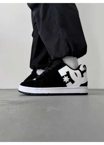 Білі літні кросівки dc shoes court graffik black/white дс No Brand