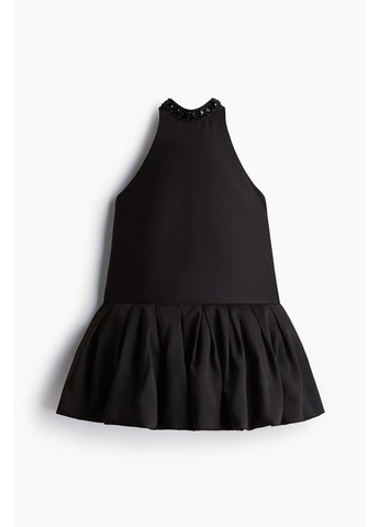 Чорна коротка сукня без рукавів, коміром-стійкою, прикрашеним бісером м чорна H&M однотонна