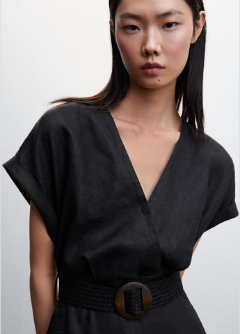 Черное повседневный льняное платье с поясом Mango однотонное