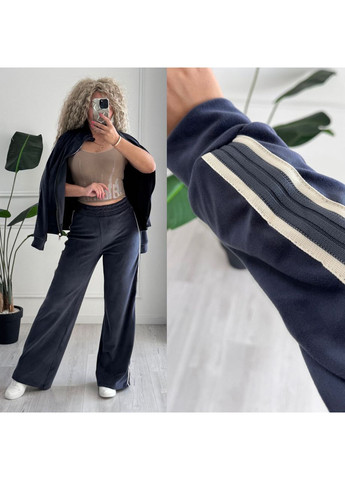 Женский костюм велюровый с лампасами Style Point (354700021)