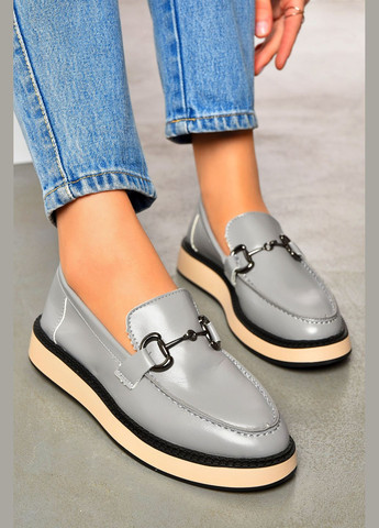 Let's Shop Туфли-лоферы женские серого цвета лоферы серый з искусственная кожа, украина — демисезон (328915960)