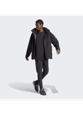 Комбінована демісезонна куртка mishelter (чорна) ht8770 adidas