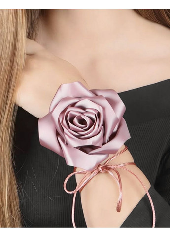 Чокер на шею цветок роза PREMIUM из атласа на шнурке розовый No Brand (358935986)