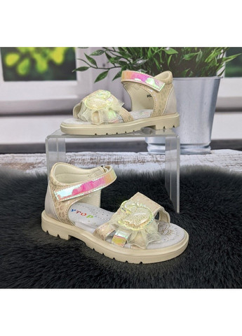 Босоніжки дитячі для дівчинки бежеві із закритою п'ятою Fashion (335206297)