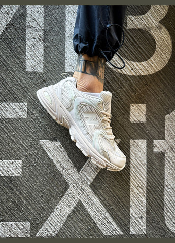 Бежевые всесезонные кроссовки мужские и женские new balance 530 beige | нью беланс 530 бежевые No Brand