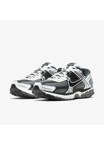 Кроссовки Zoom Vomero 5 SE Nike серые демисезоны (372794795)
