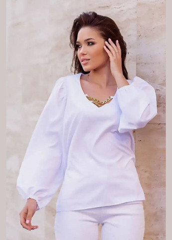 Белая демисезонная блузка женская белого цвета с баской Let's Shop
