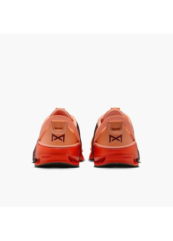 Персиковые кроссовки мужские metcon 9 flyease peach Nike