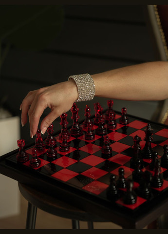 Шахматы из эпоксидной смолы красно-черные КРАСНЫЙ БАРХАТ KorriArt (315492701)