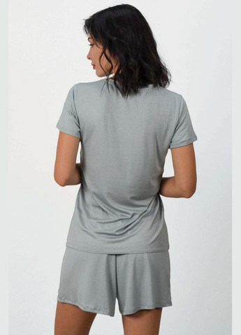 Серая всесезон пижама из вискозы футболка + шорты Leinle 1135/60305 gray