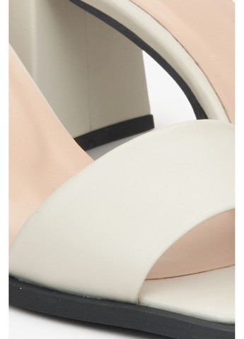 Босоніжки, колір молочний Estro (372006157)