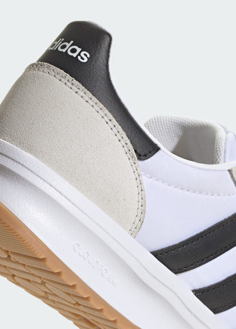 Кросівки Run 72 adidas білі всесезони (305843263)