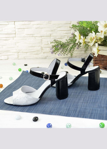Босоніжки шкіряні жіночі на високих підборах, колір білий/чорний. 37 розмір Vasha para (303931598)
