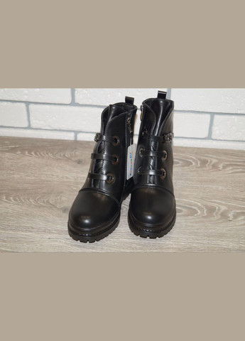 Зимові черевики чорні Bessky (291876872)