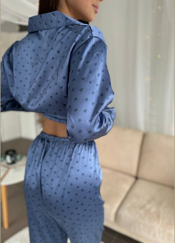 Синя всесезон жіноча атласна стильна піжама в сердечка комплект двійка для дому сорочка + брюки піжамний комплект з принтом сердечками сорочка + брюки Cindylove