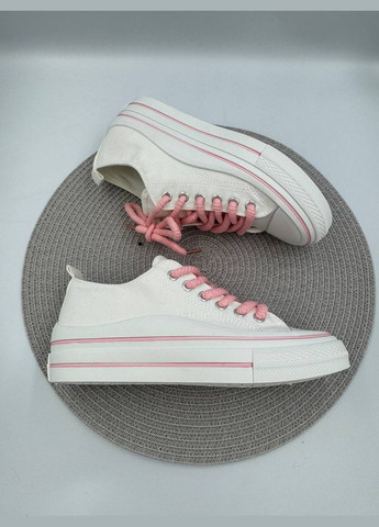 Білі стильні текстильні кеди для дівчат і жінок на модній підошві Stilli