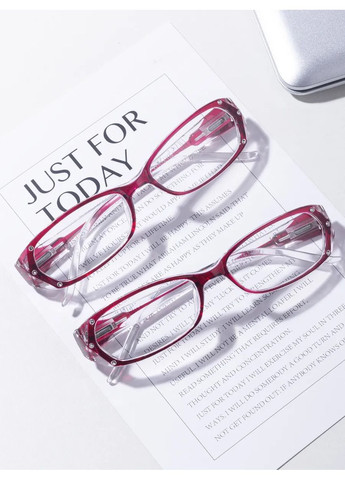 Готові жіночі пластикові окуляри для зору +1.75 для читання прозора лінза Ralph (372506768)