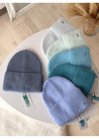 Женская шапка шерстяная с ангорой / Теплая зимняя шапка с отворотом / Женская шапка мягкая вязаная No Brand (366571856)