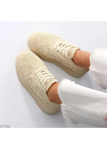 Бежеві жіночі кеди No Brand