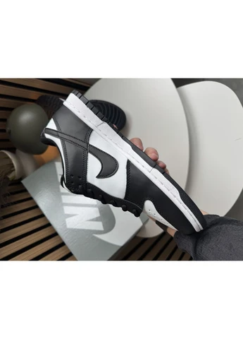 Черно-белые демисезонные кроссовки мужские и женские nike sb dunk low white black | найк сб данк низкие белые черные No Brand