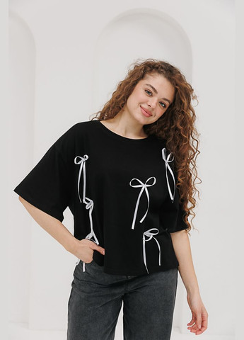 Черно-белая летняя женская футболка oversize Arjen