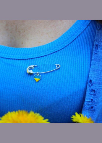 Серебряная булавка шпилька с подвеской Сердце с желтой голубой эмалью серебро 925 2018 2.26г No Brand (327878514)