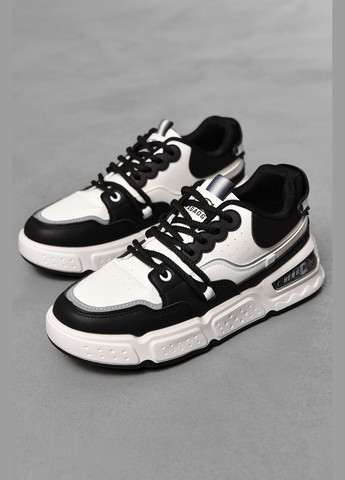 Черно-белые демисезонные кроссовки мужские черно-белого цвета на шнуровке Let's Shop