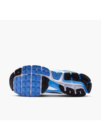 Срібні кросівки zoom vomero 5 metallic fj4151-101 демісезон Nike