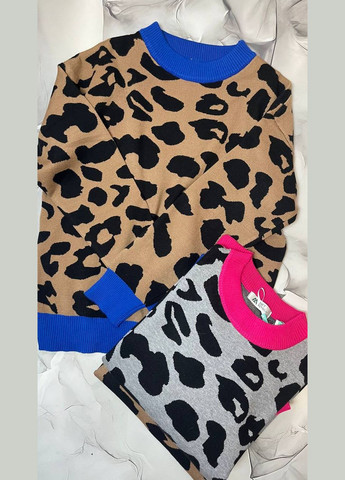 Коричневый теплый мягкий свитер на холодное время года с трендовым принтом лео. No Brand