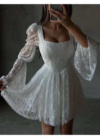 Молочное невероятное хрупкое платье Fashion